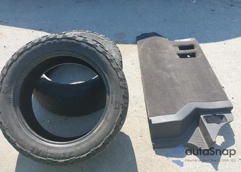 2011 Chevrolet Tahoe Hybrid z USA, uszkodzony, nr VIN 1GNSKDFJ3BR192126